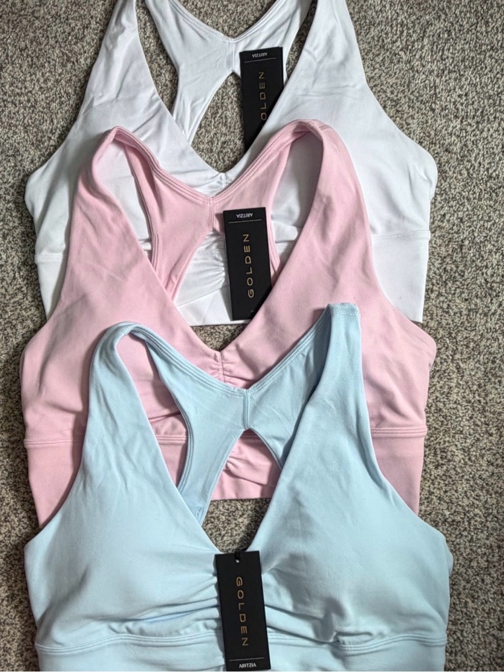Aritzia BUTTER Volley
Sports bra - Light Blue

Golden by Aritzia